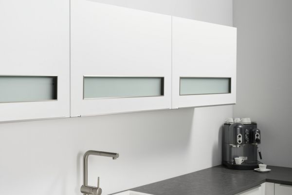 NK20049 Schwebeklappenschrank mit Glas HLAG