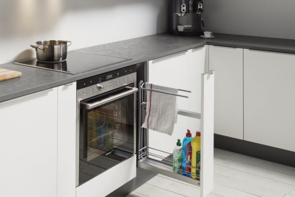 NK20091 Stollenschrank mit Handtuchstangen UKTD15