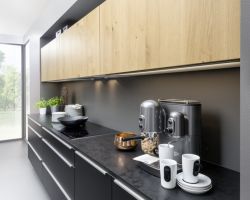NK20183 Soft Lack 76Z   Schwarz softmatt   Legno 59C   Eiche Champagner