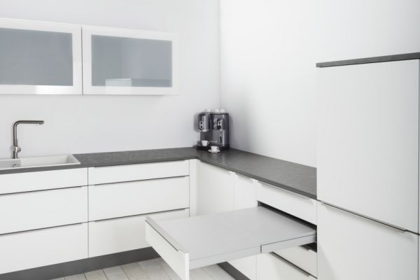 NK21061 Unterschrank mit Ausziehtisch USAP