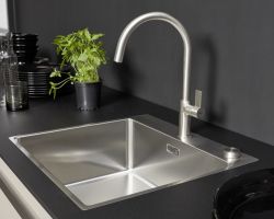 NK23778 Tavola   Eiche Barolo   Soft Lack   Sahara