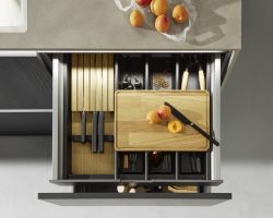 NK27795 Manhattan   Eiche Nero